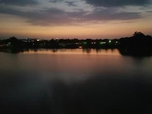 Hotel Shiv Lake Bhuj Exteriör bild